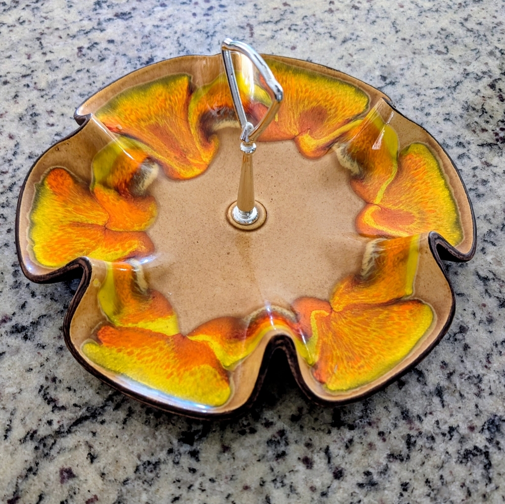 70s Vintage Ceramic Flower-Shaped Dish